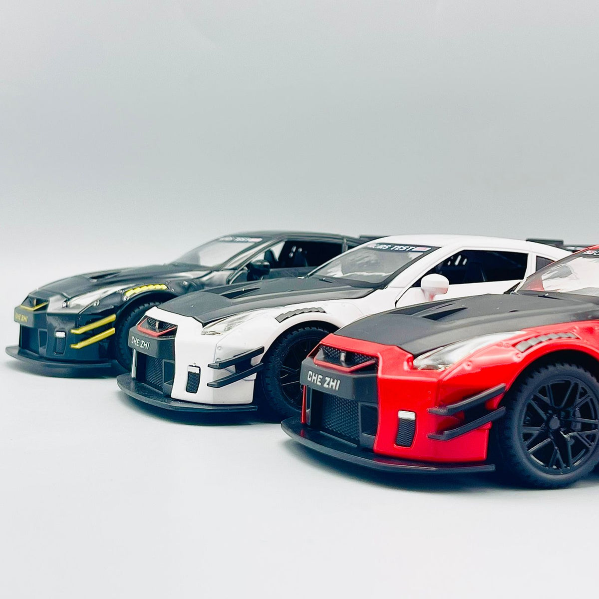 1:24 Diecast Metal Nissan GTR Sports