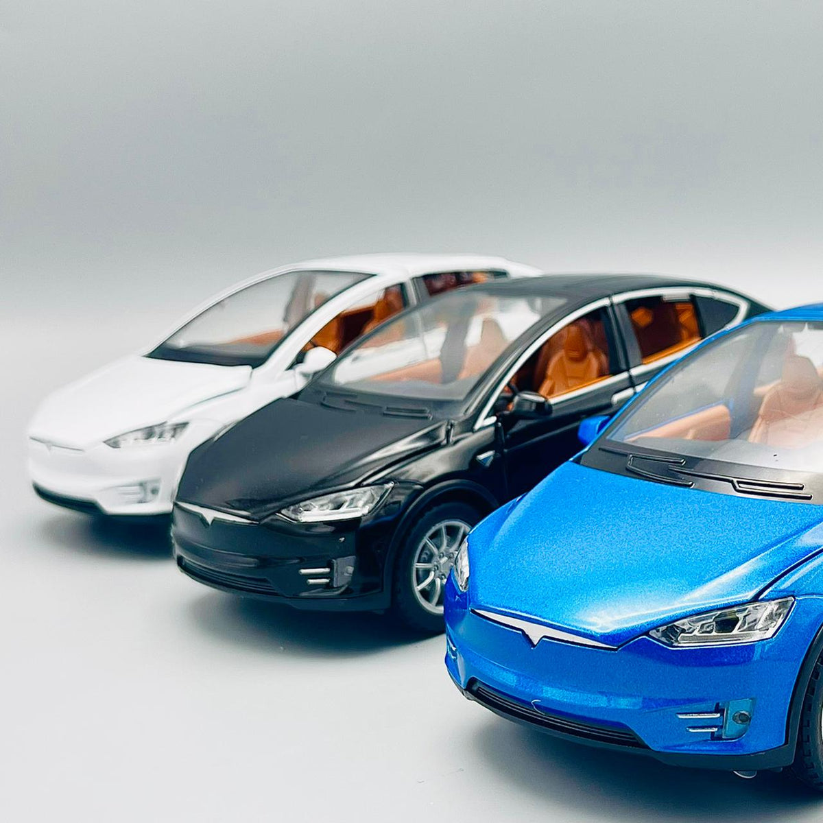 1:24 Diecast Metal Tesla Model X