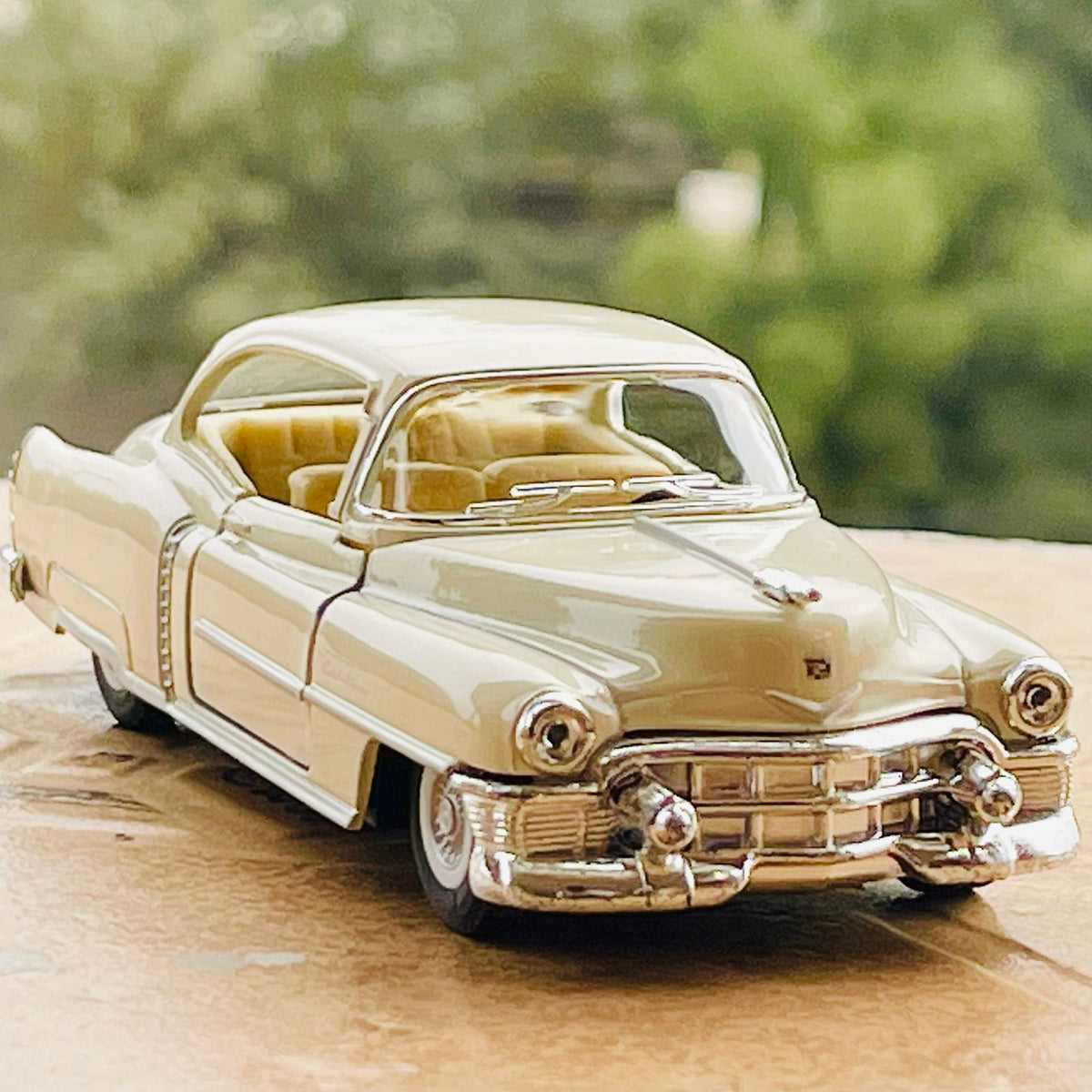 Kinsmart Diecast Cadillac - 1953 Model