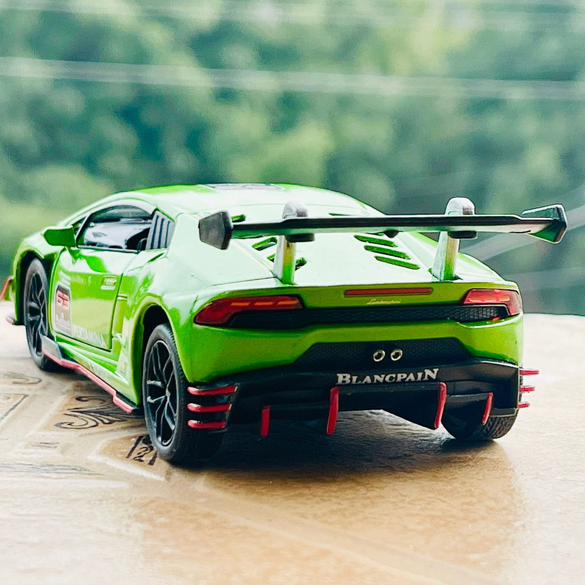 Kinsmart Metal Lamborghini Huracan LP620-2 Super Trofeo