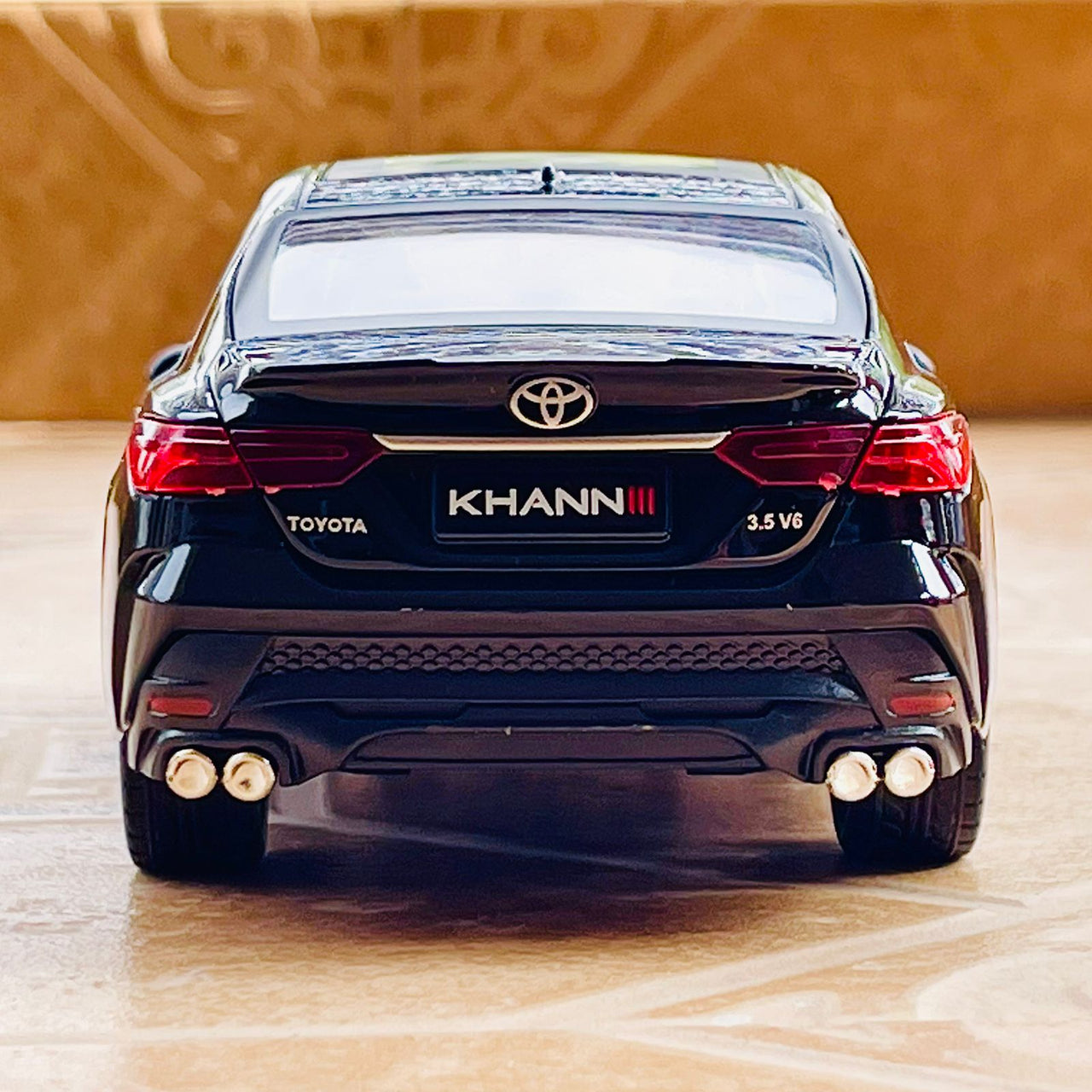 1:24 Diecast Metal Toyota Corolla - Modified