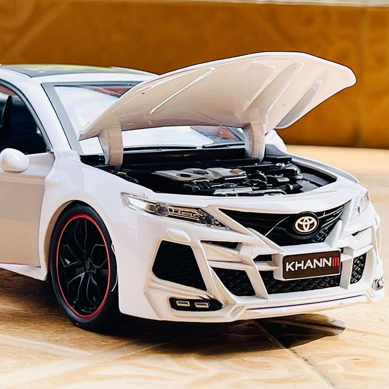 1:24 Diecast Metal Toyota Corolla - Modified