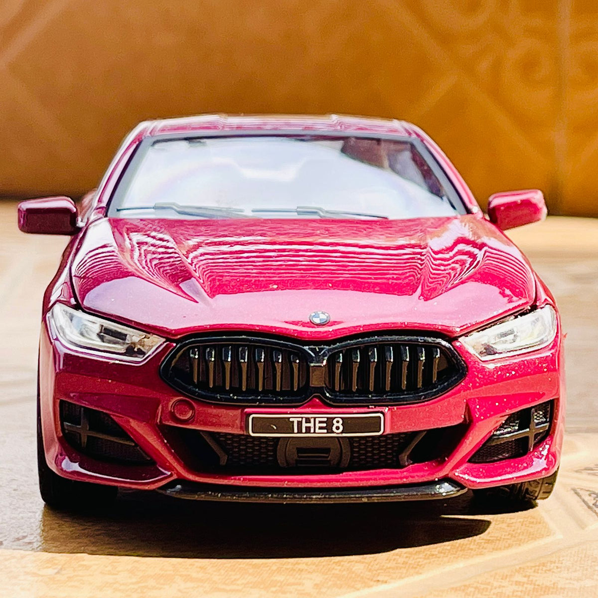 1:24 Diecast Metal BMW M8