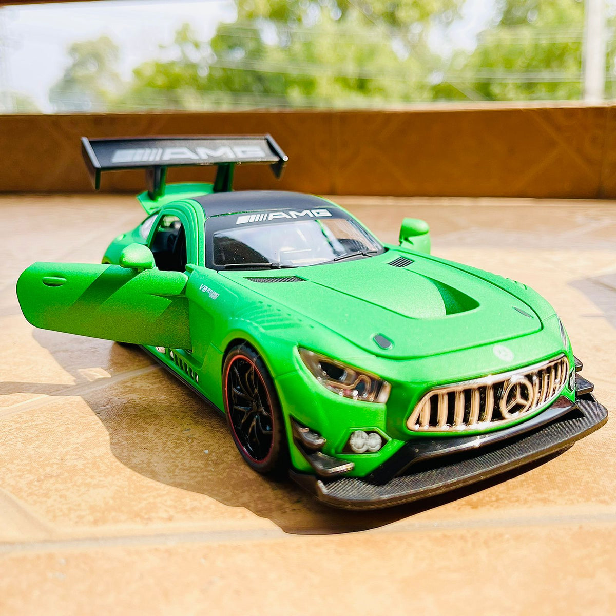 1:24 Diecast Metal Mercedes AMG GT3