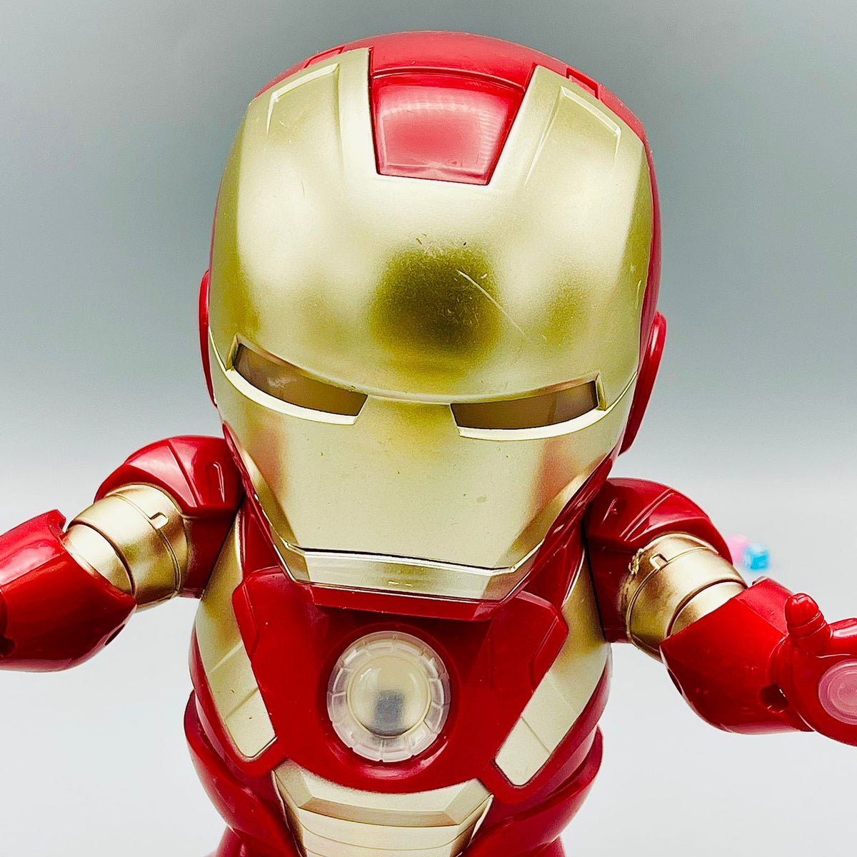 Super Dance Hero Robot