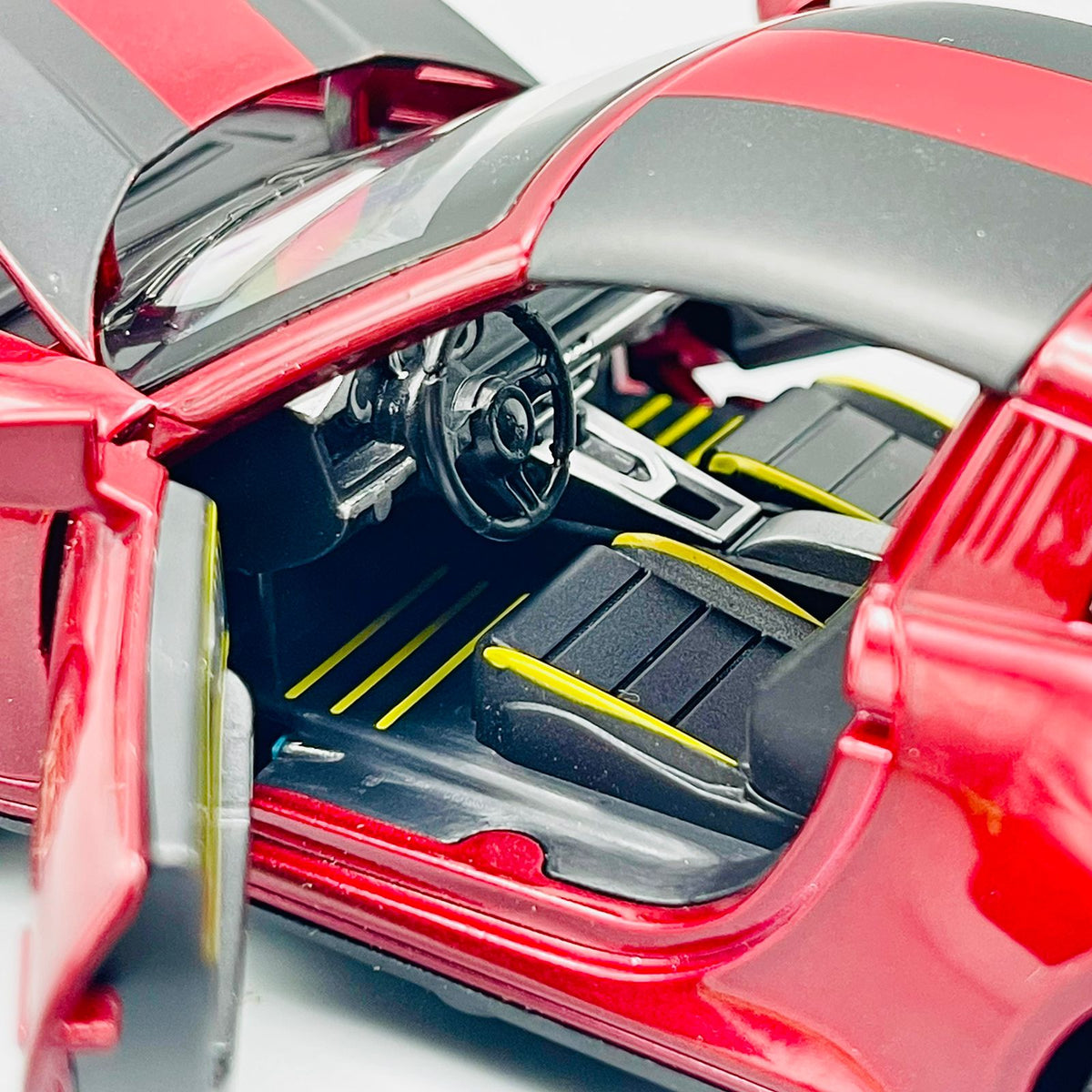 1:32 Diecast Metal Porsche 911 Targa 4S Track Edition