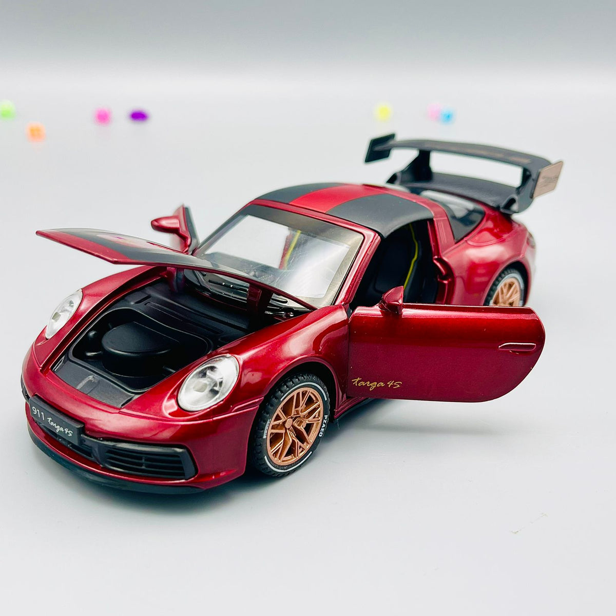 1:32 Diecast Metal Porsche 911 Targa 4S Track Edition