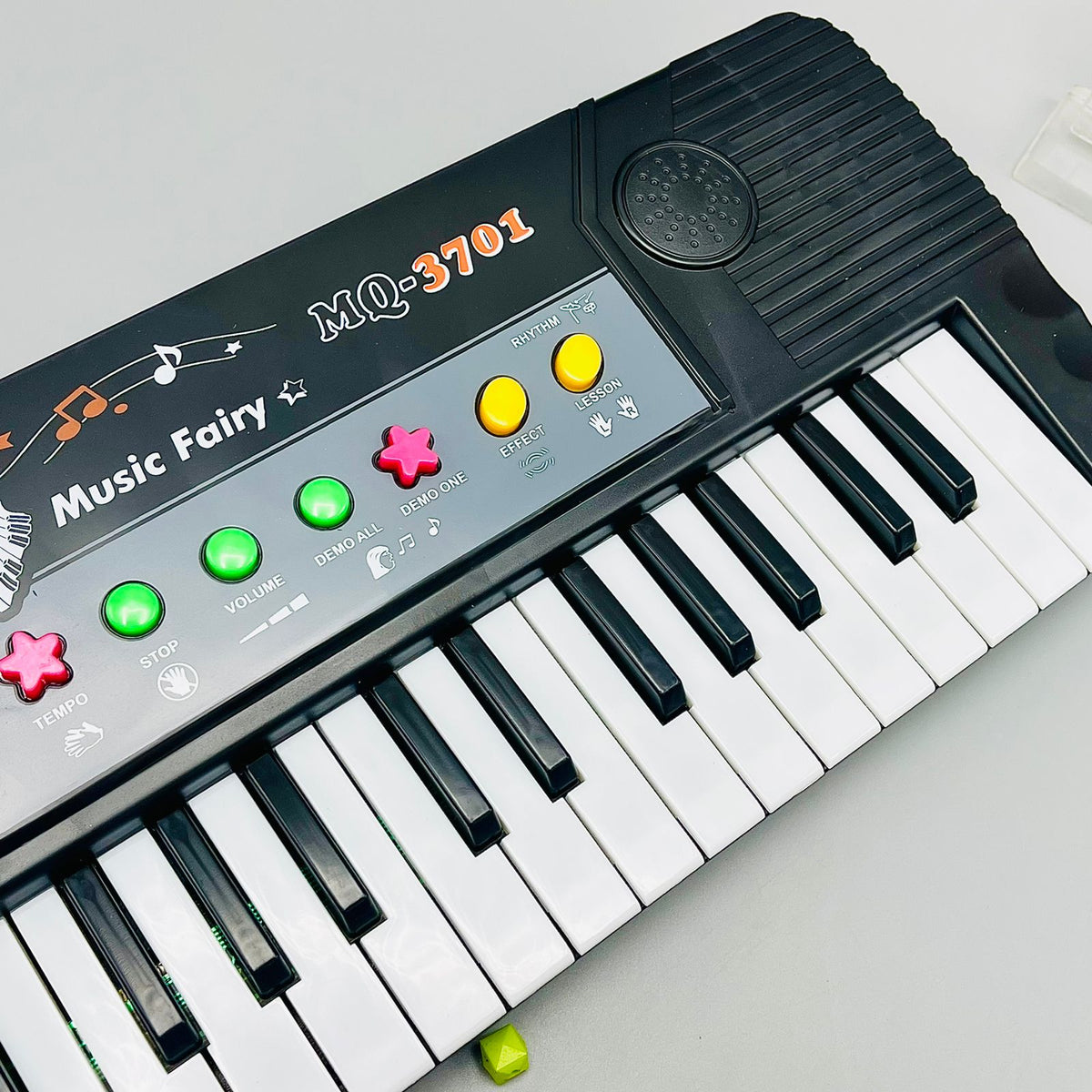 Realistic Electronic Keyboard Piano with Microphone