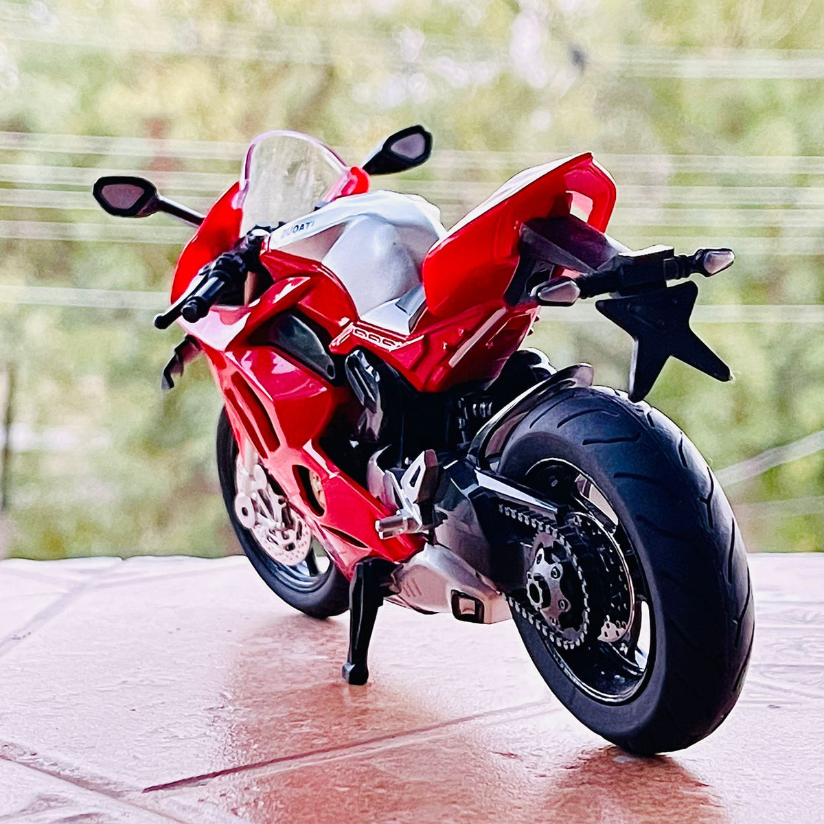 1:12 Diecast Metal Ducato Corse Model Bike