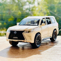 1:32 Diecast Lexus LX 570 - Major Fault