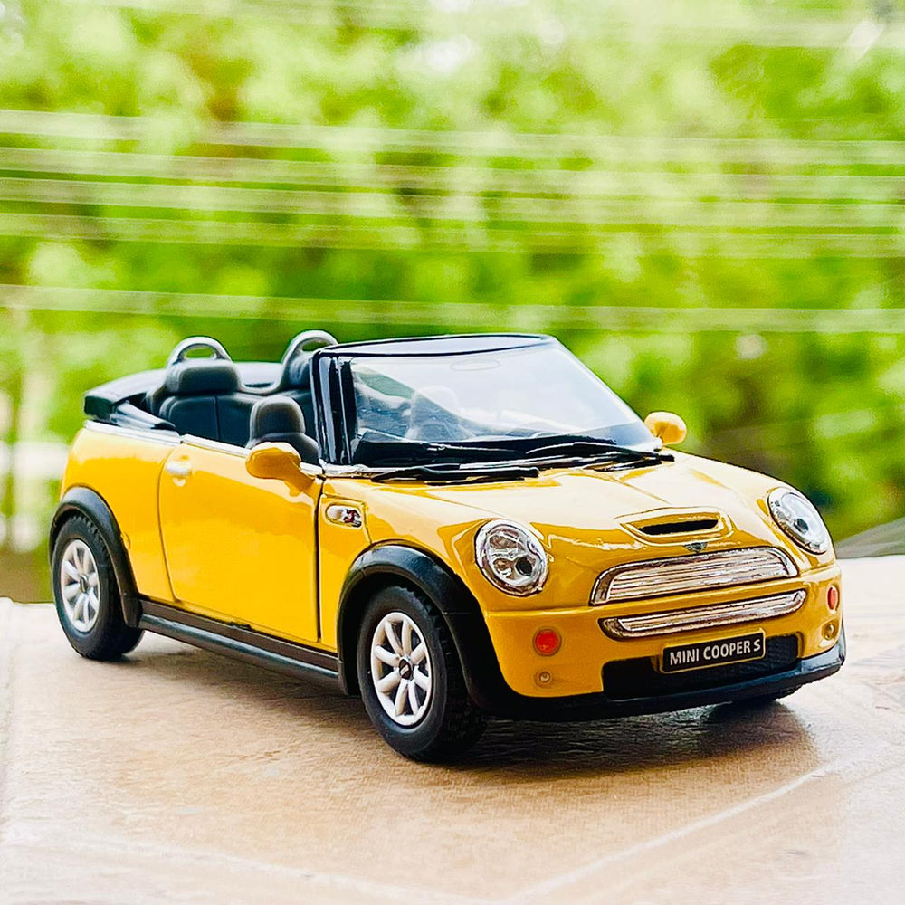 Kinsmart Metal Body 1:28 Mini Cooper S - Convertible