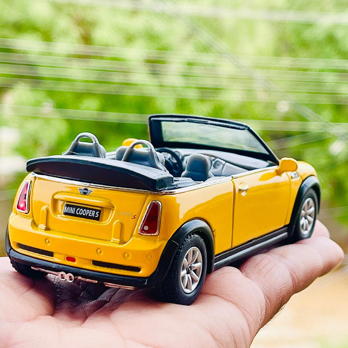 Kinsmart Metal Body 1:28 Mini Cooper S - Convertible