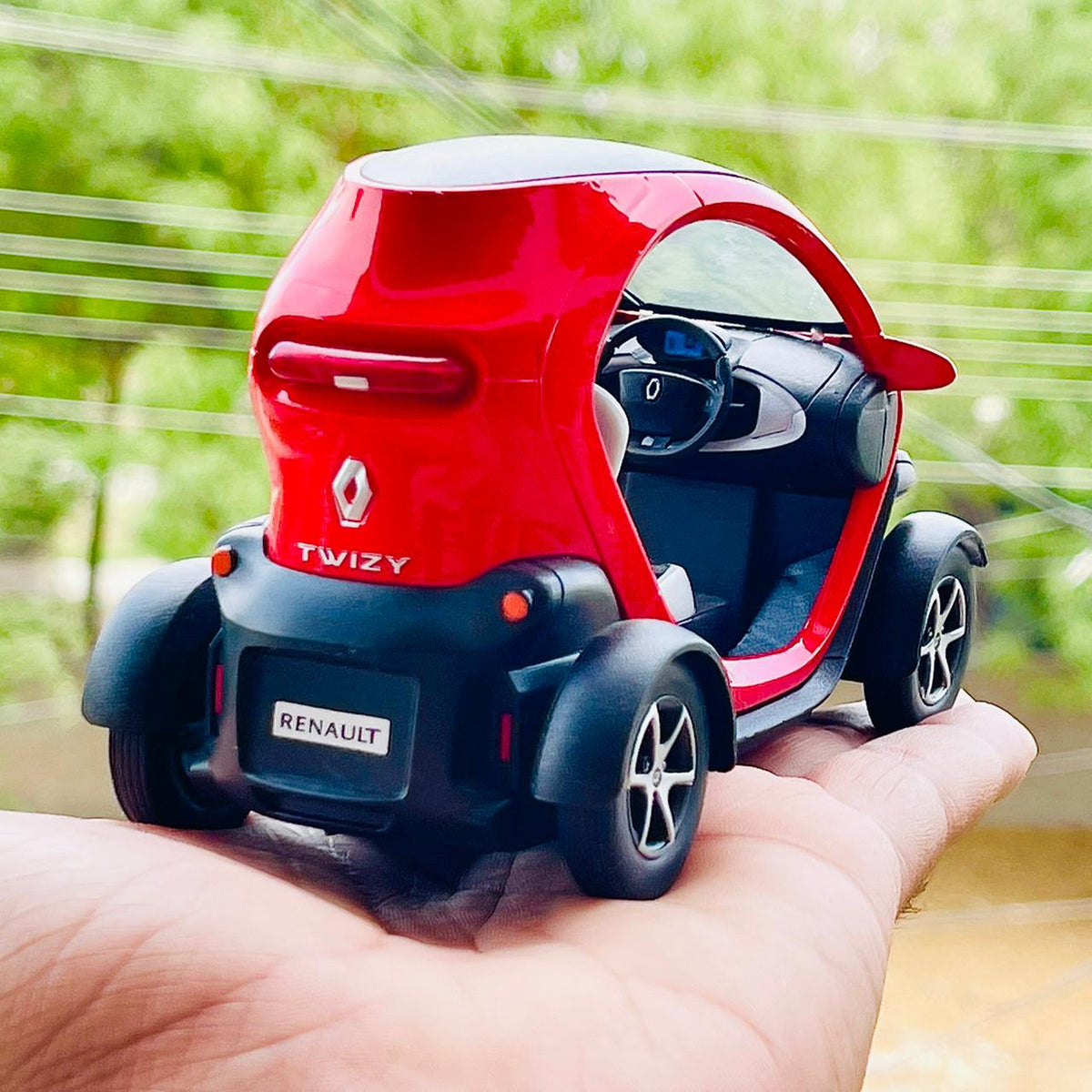 Kinsmart Metal Body Renault Twizy