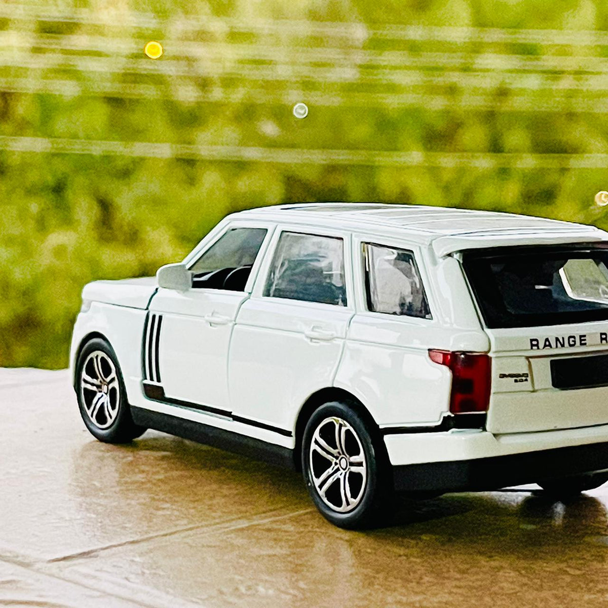 1:32 Diecast Range Rover