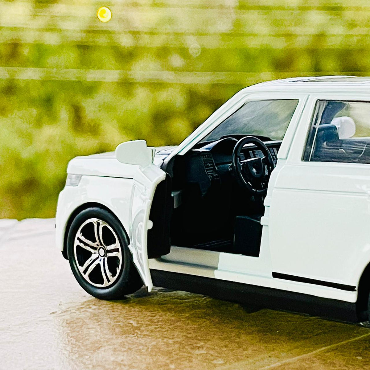 1:32 Diecast Range Rover