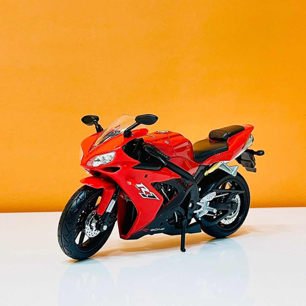 Diecast Yamaha YZF-R1