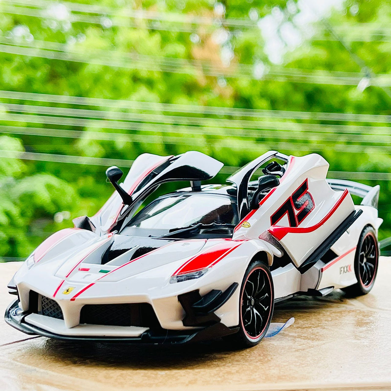 Die-cast Metal 1:24 Ferrari FXX-K Sports Model Car