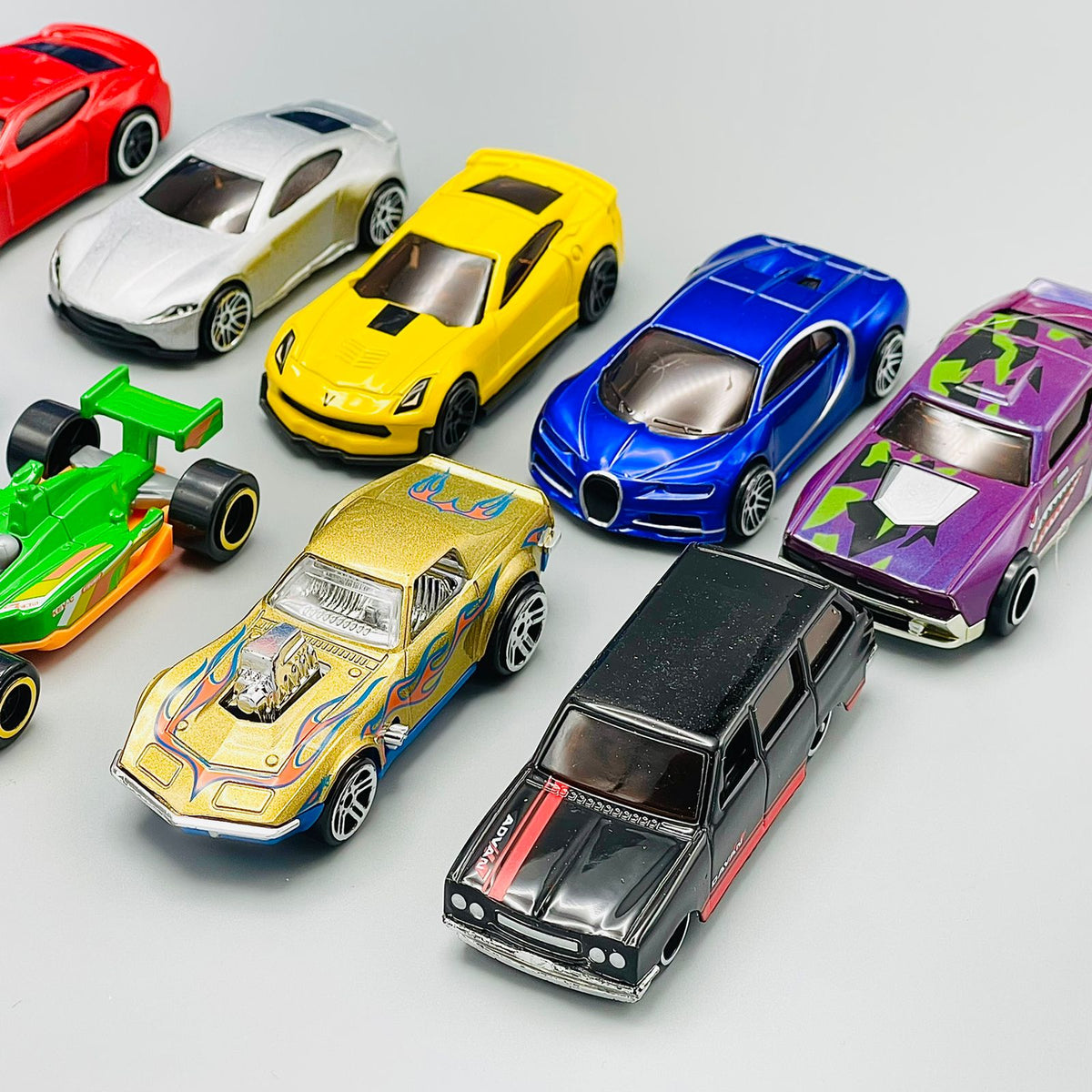 Diecast Set of 12 Cars with Display Racks