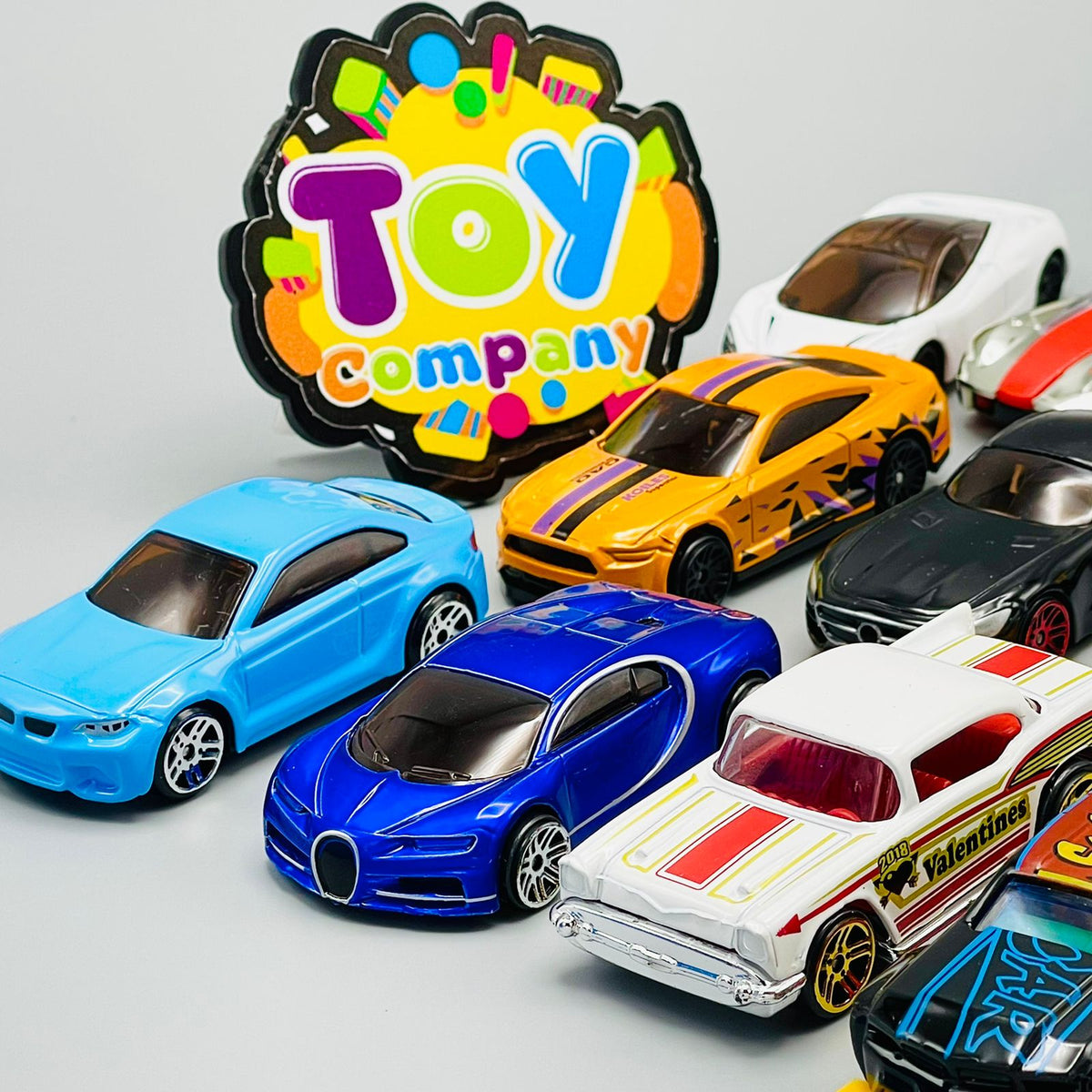 Diecast Set of 20 Cars with Display Racks