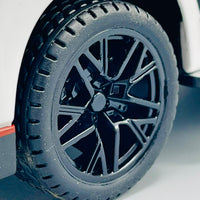 Diecast 1:24 Scale Nissan Patrol