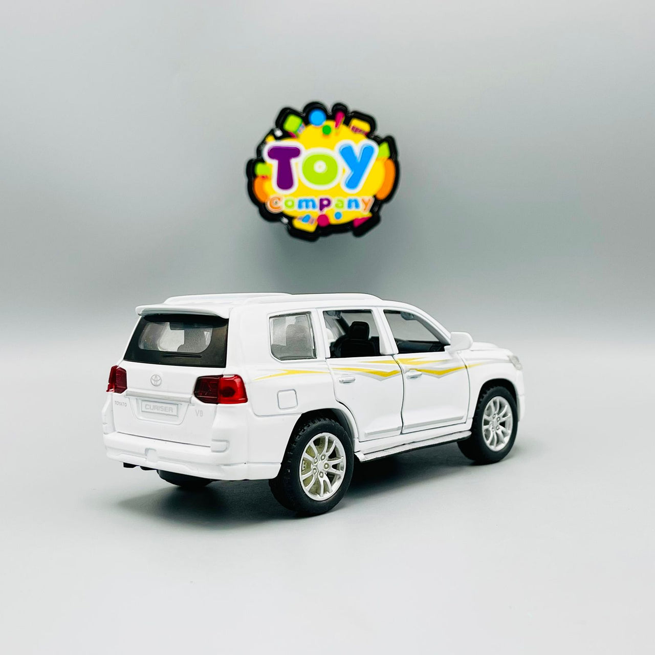 Die-cast 1:32 Scale Land Cruiser V8