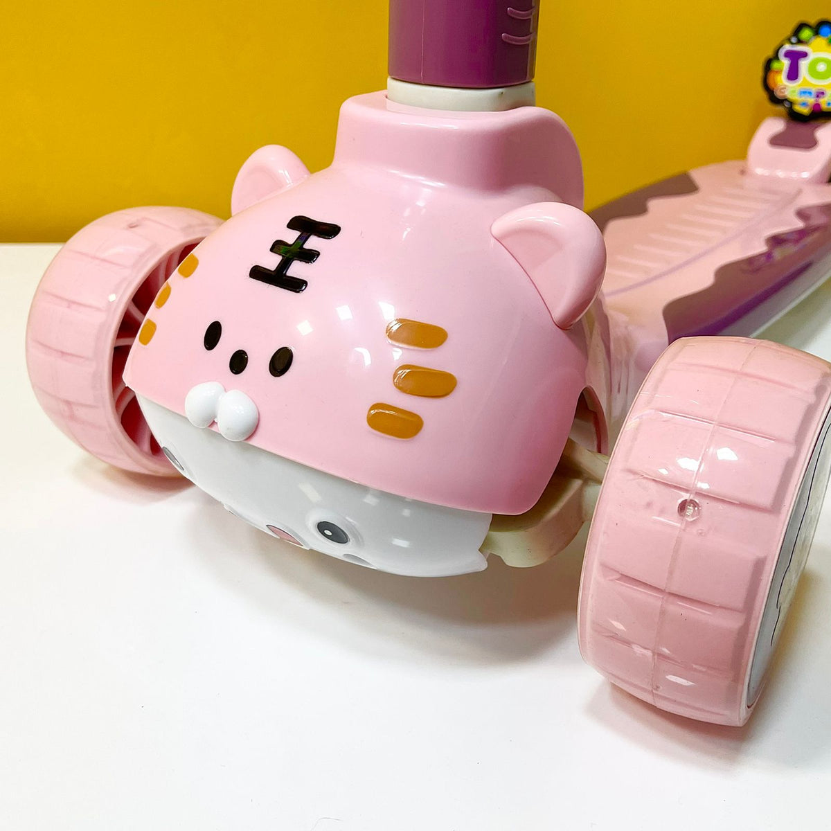 3 Wheels Animal Shaped Scooter with Lights & Sound - Pink
