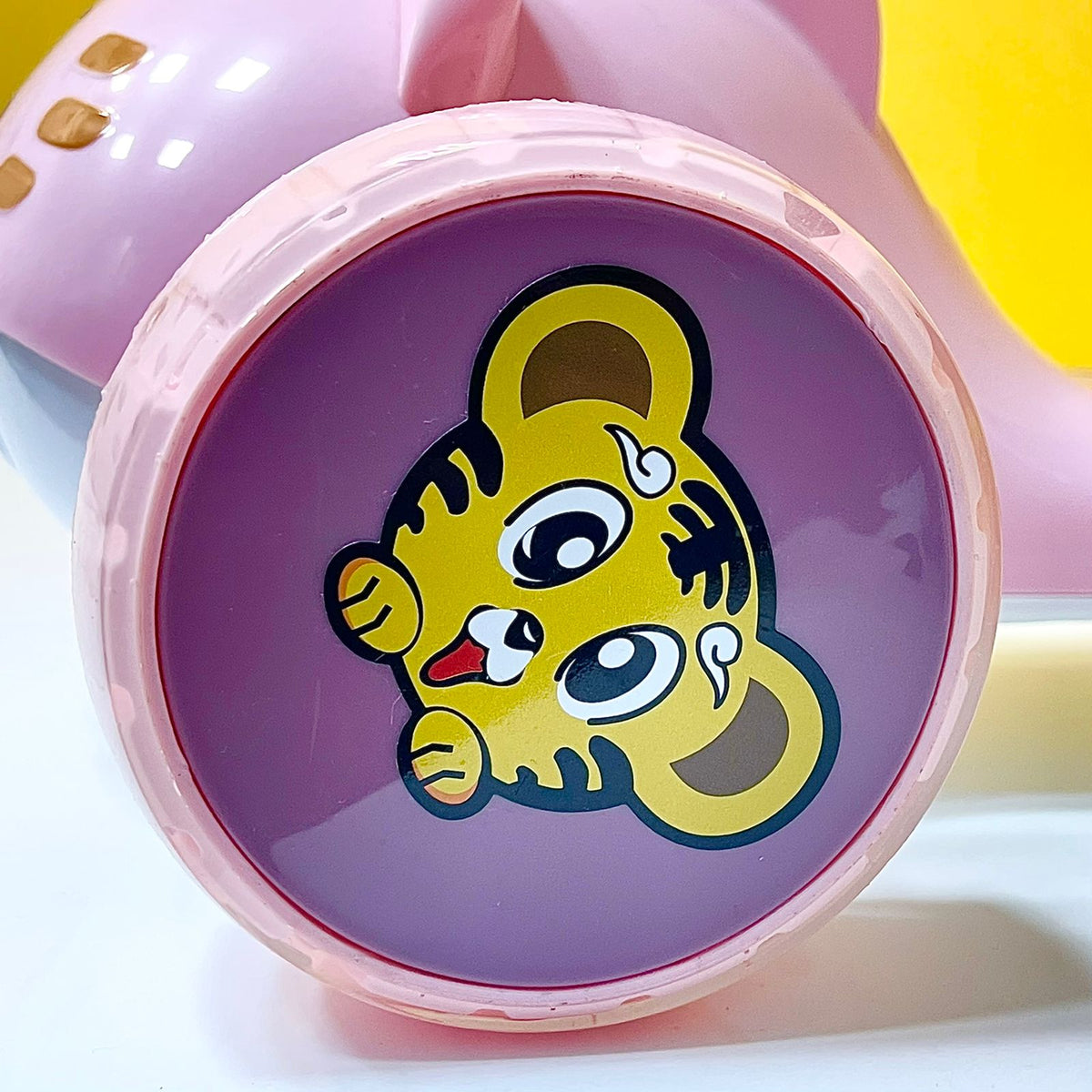 3 Wheels Animal Shaped Scooter with Lights & Sound - Pink
