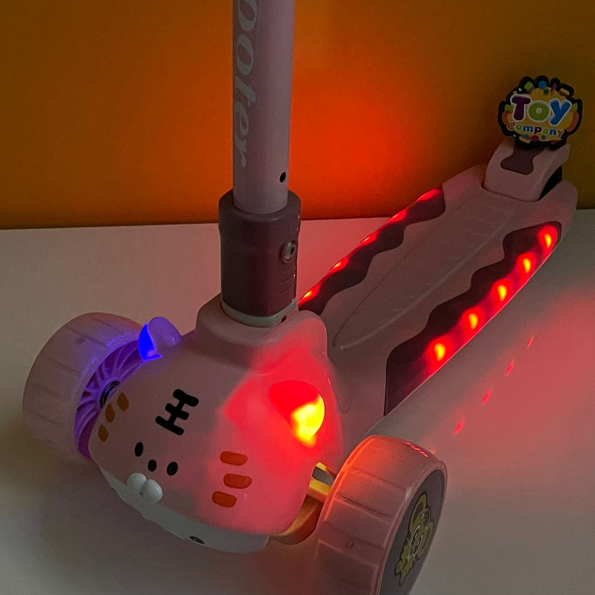 3 Wheels Animal Shaped Scooter with Lights & Sound - Pink