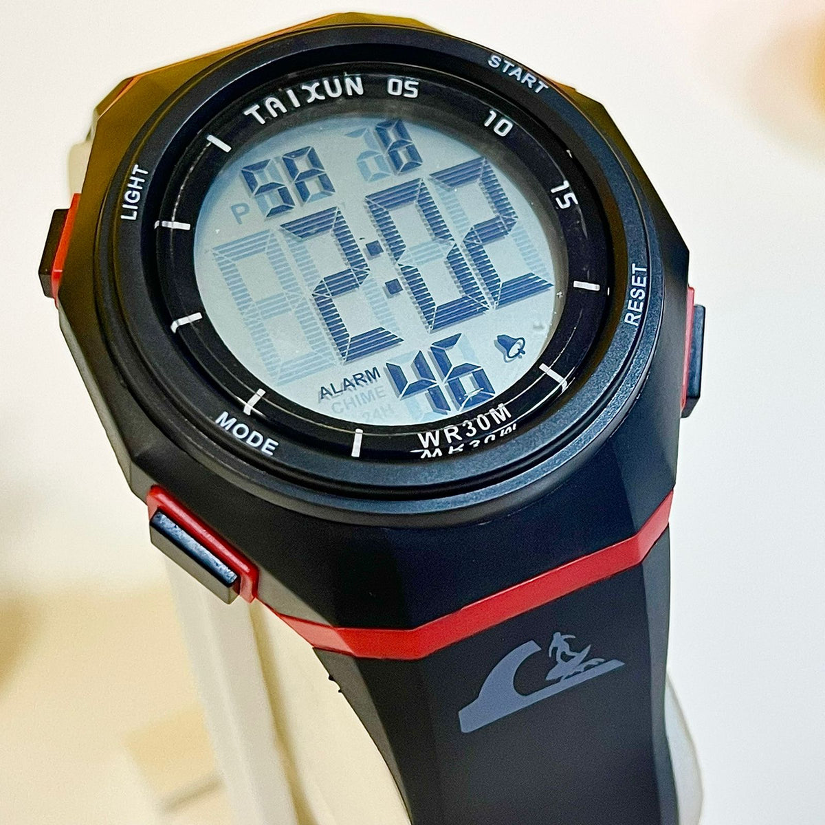 Taixun Digital Water Resistant Sports Watch - Black & Red