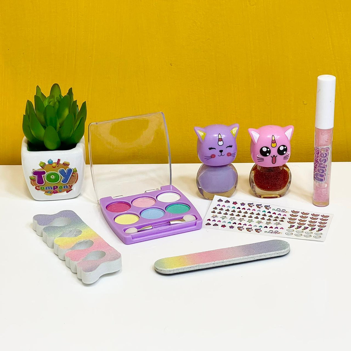 Total Glam Girls MaTotal Glam Girls Makeup Collectionkeup Collection