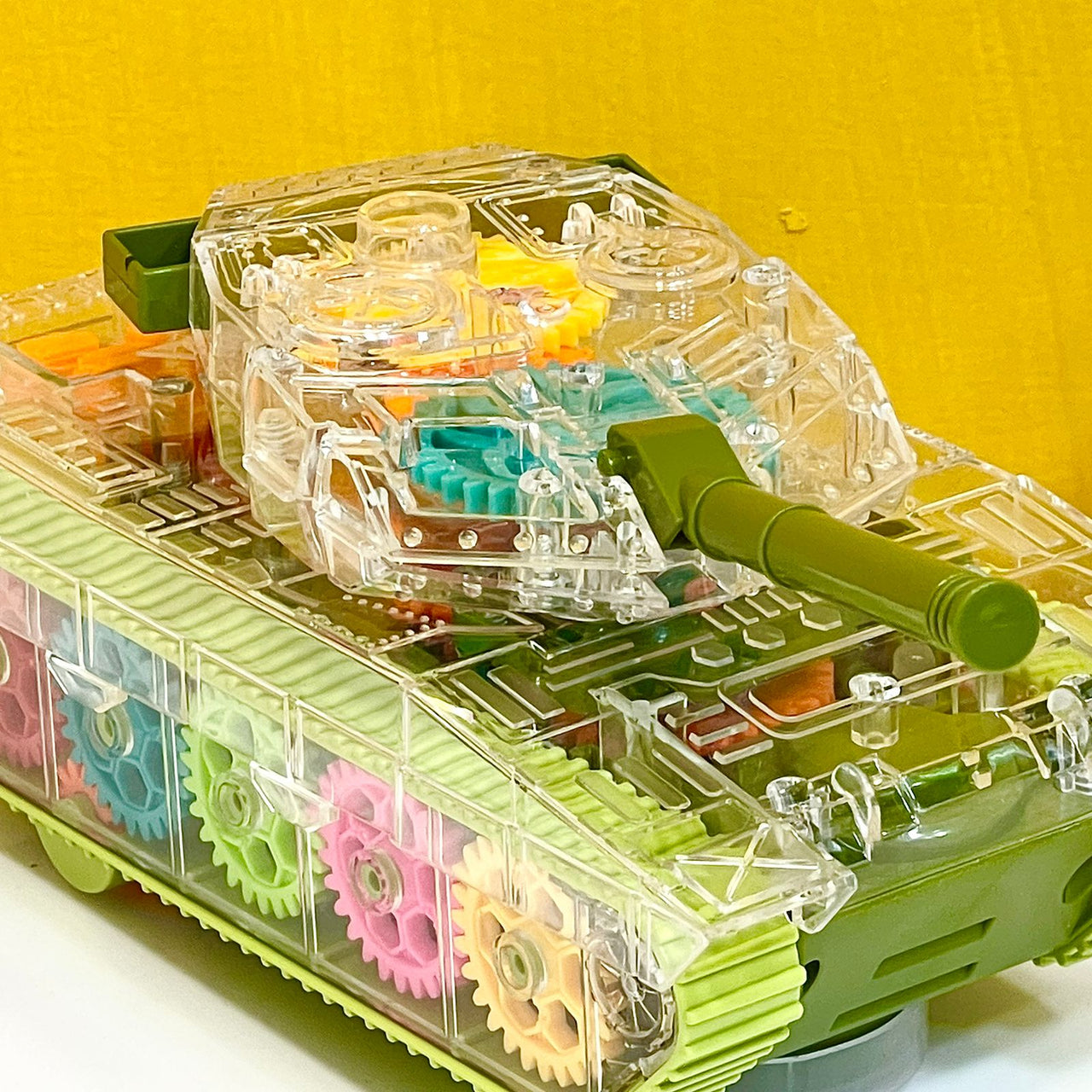 Transparent Tank Toy with Gears, Lights & Sound