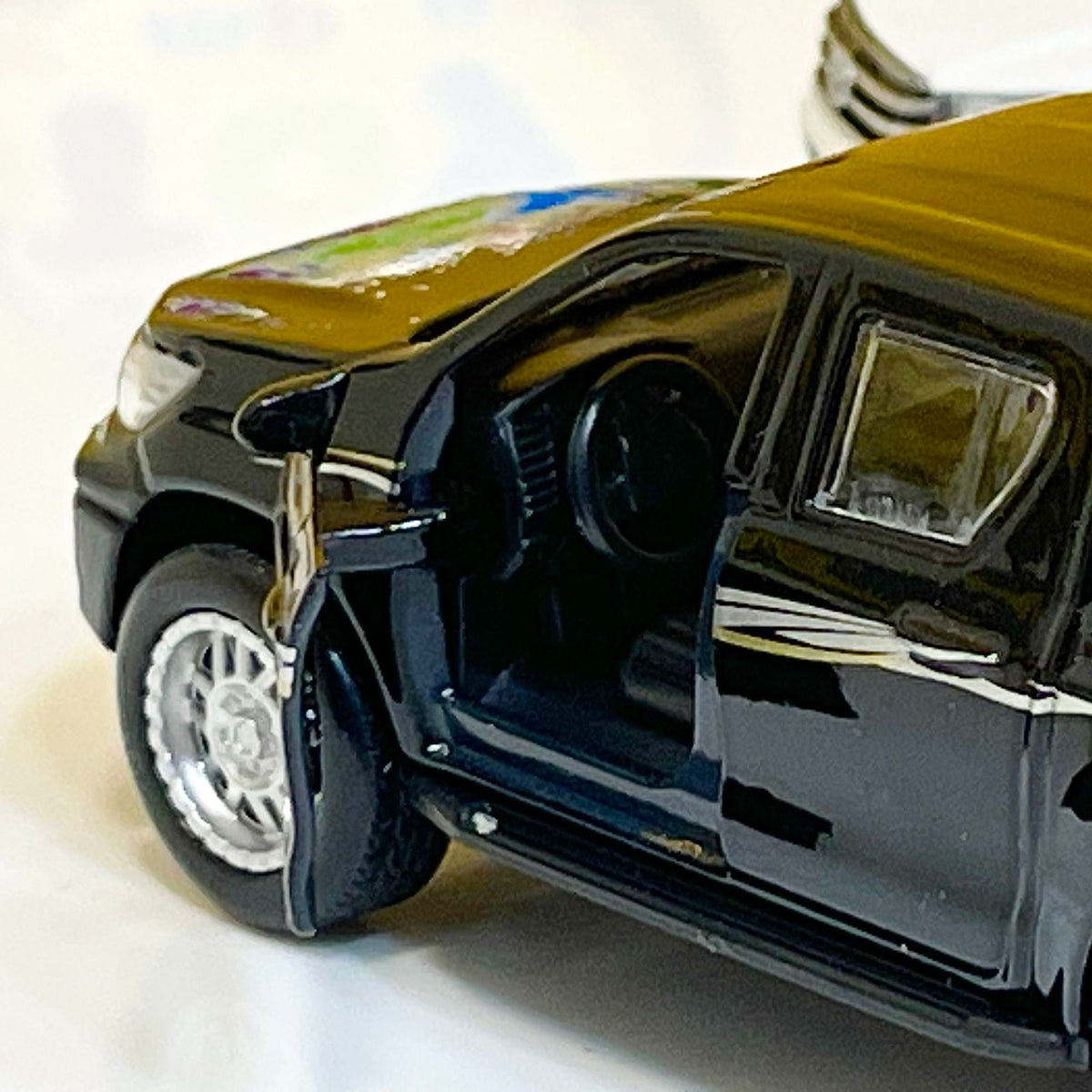 1:43 Die-cast Toyota Revo