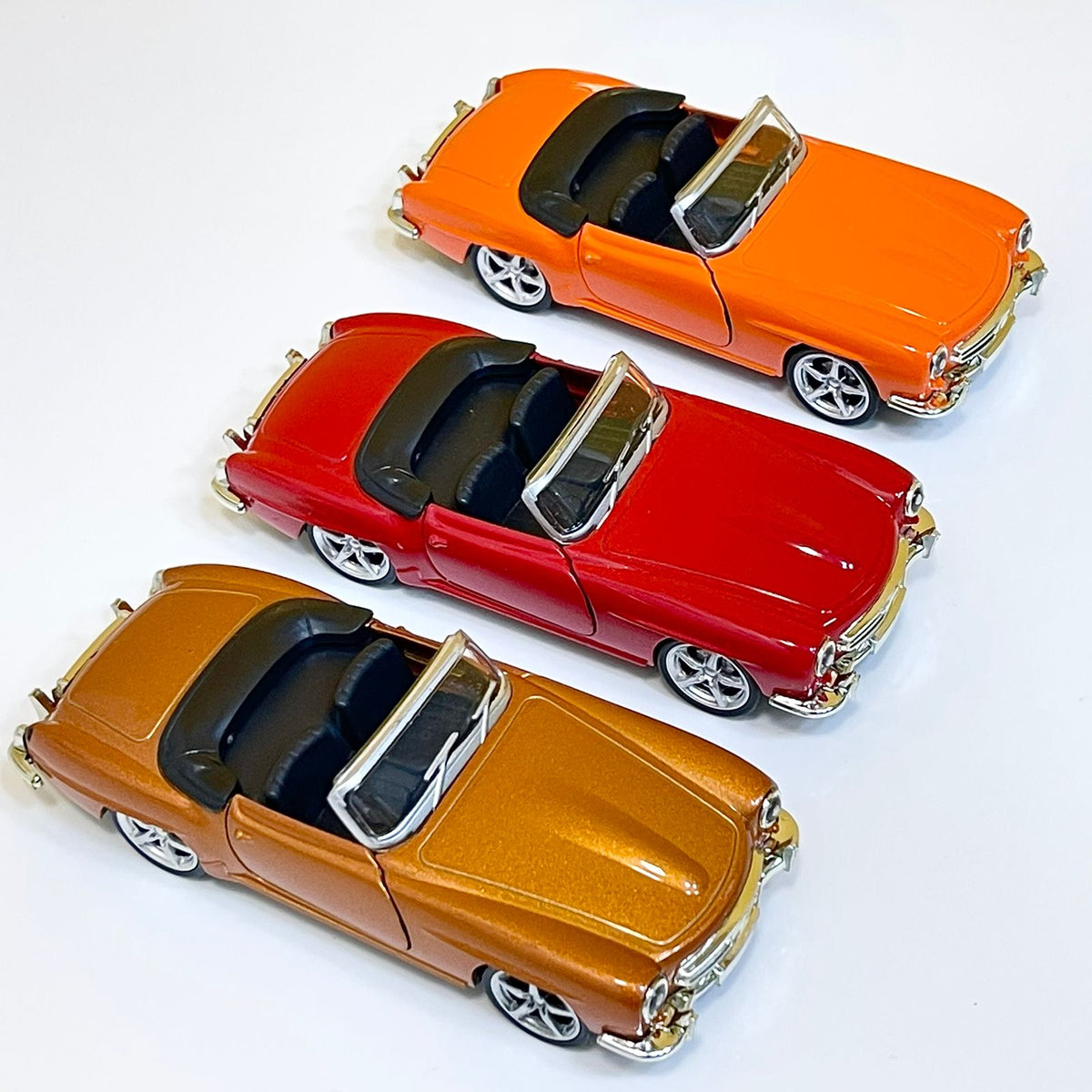 1:32 Diecast 1970 FIAT Convertible Sports