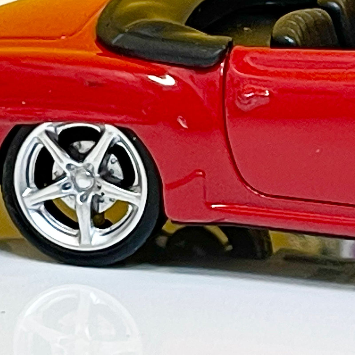1:32 Diecast 1970 FIAT Convertible Sports