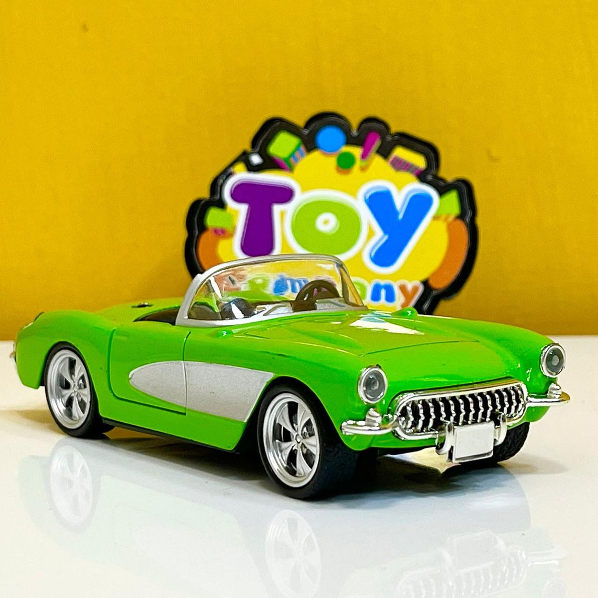 1:32 Scale 1957 Chevrolet Corvette