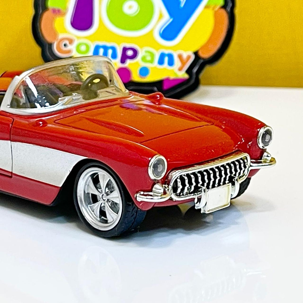 1:32 Scale 1957 Chevrolet Corvette
