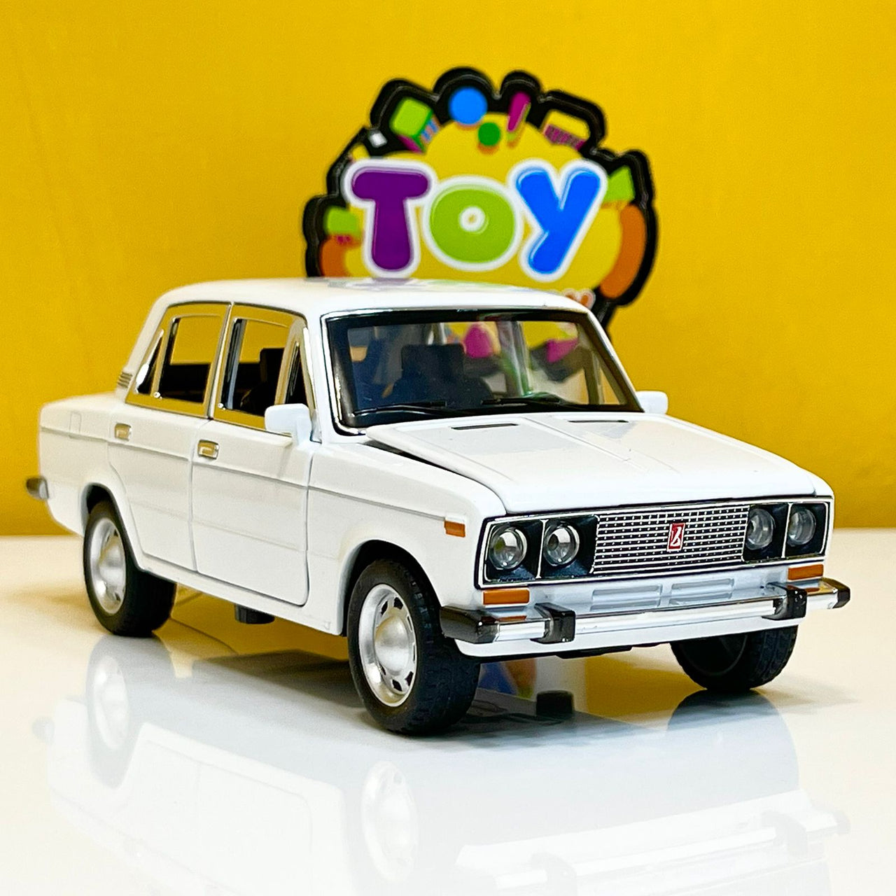 1:24 Scale Vintage Diecast Russian LADA