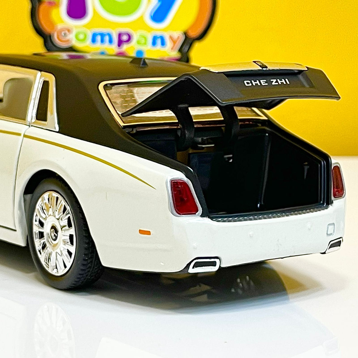 1:24 Scale Diecast Metal Rolls Royce Phantom