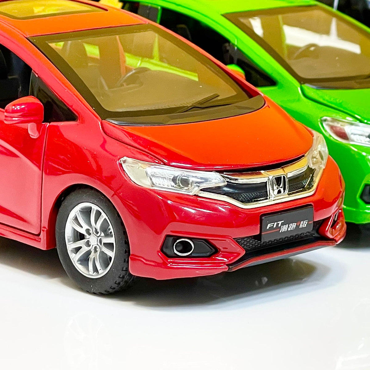 1:32 Scale Diecast Honda Fit
