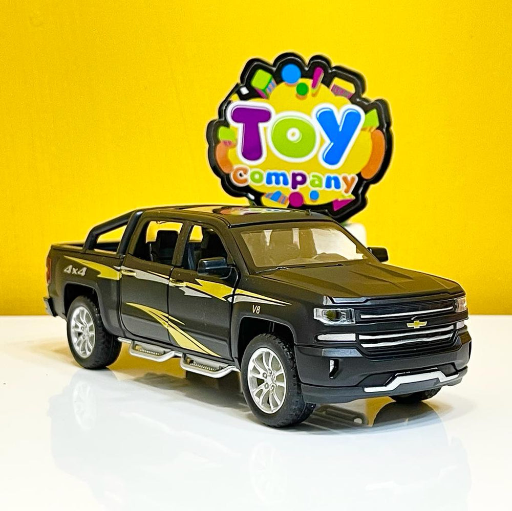 1:32 Scale Diecast Chevrolet Silverado V8