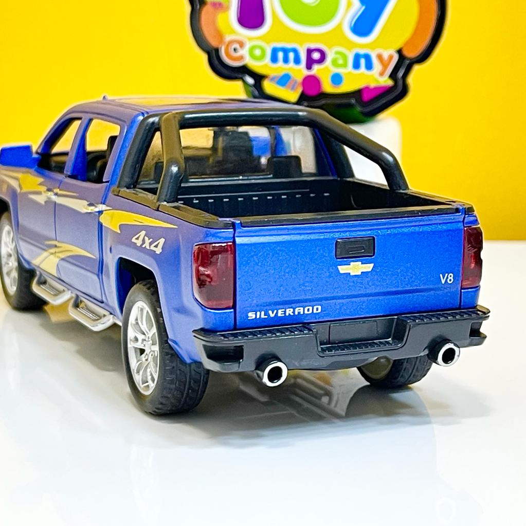 1:32 Scale Diecast Chevrolet Silverado V8