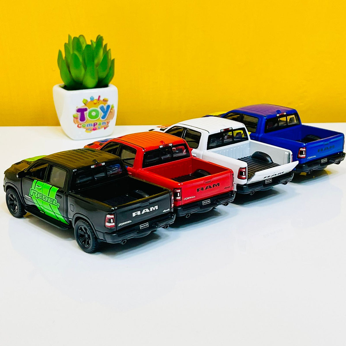 Kinsmart Metal Body Dodge RAM 1500 - Printed