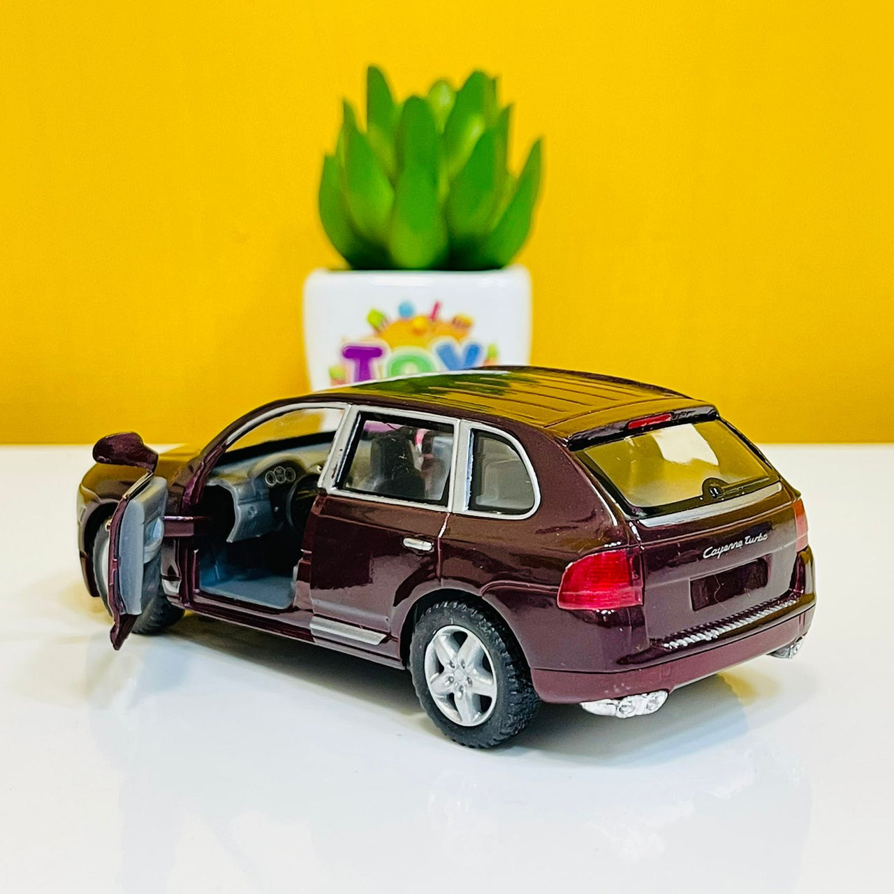 Kinsmart Porsche Cayenne Turbo Diecast Model