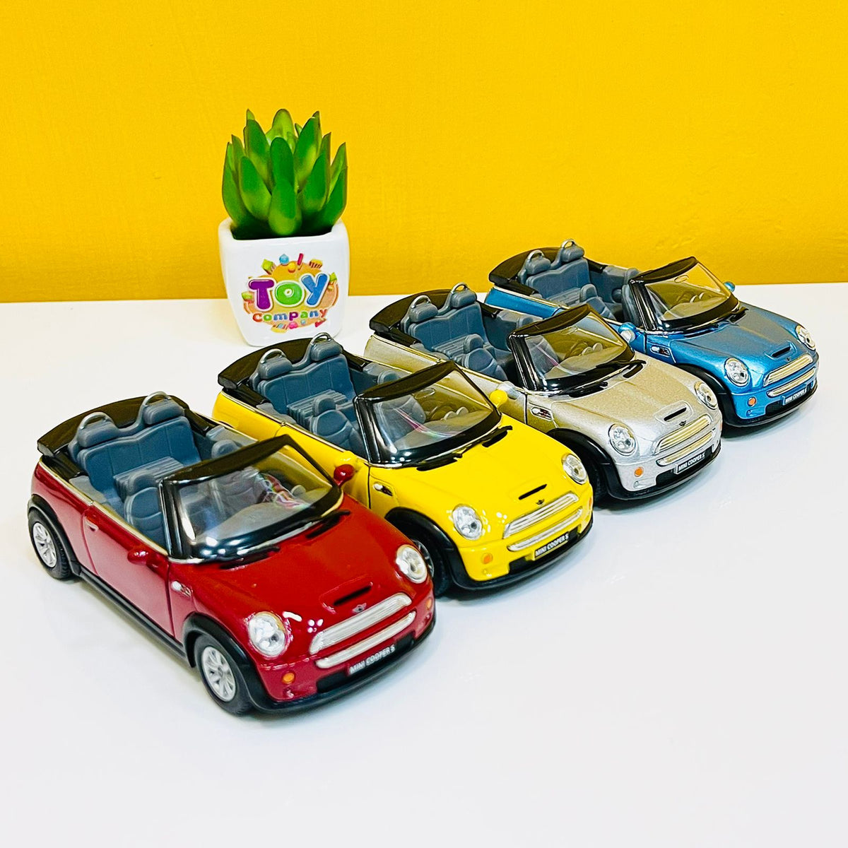 Kinsmart Metal Body 1:28 Mini Cooper S - Convertible