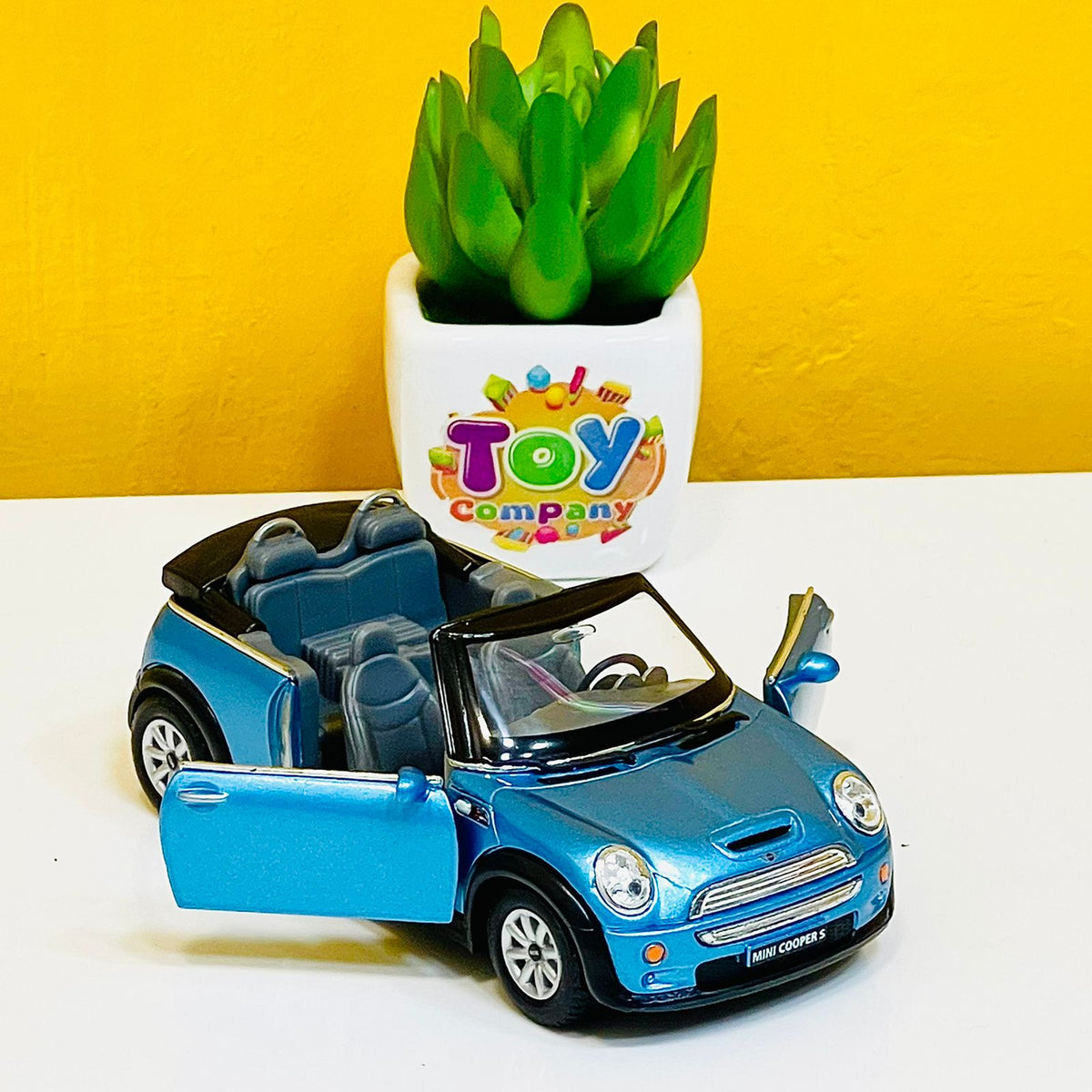 Kinsmart Metal Body 1:28 Mini Cooper S - Convertible
