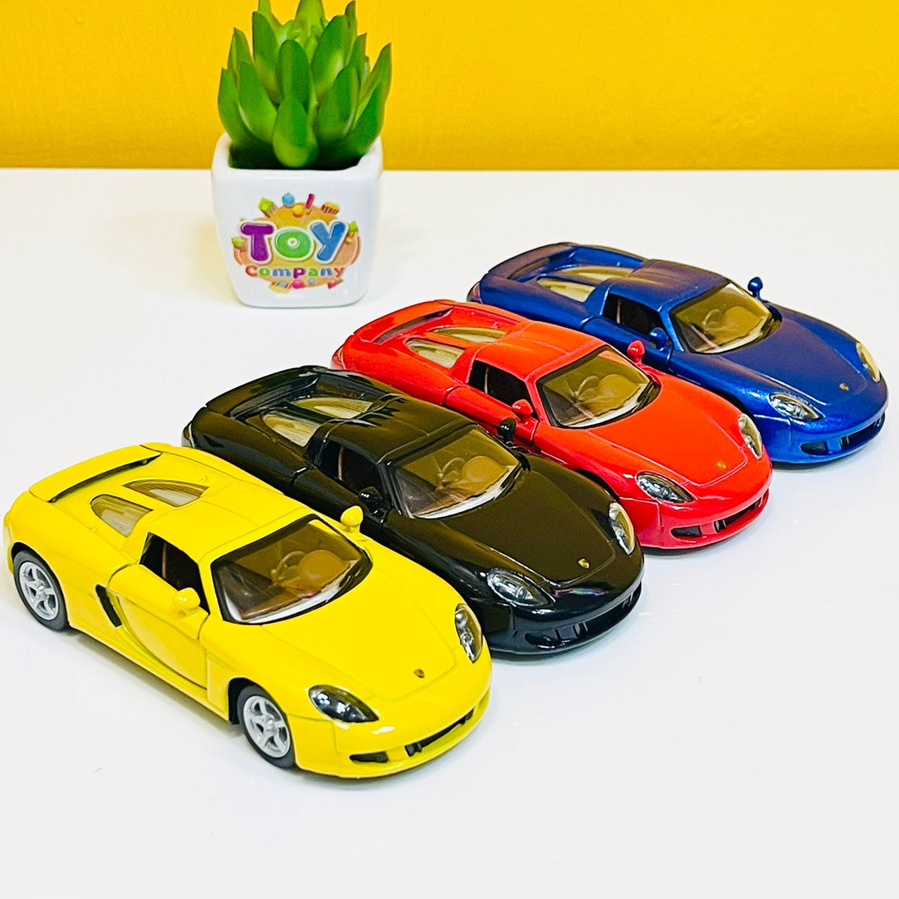 Kinsmart 1:36 Scale Porsche Carrera GT