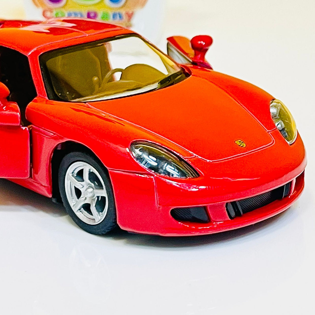 Kinsmart 1:36 Scale Porsche Carrera GT