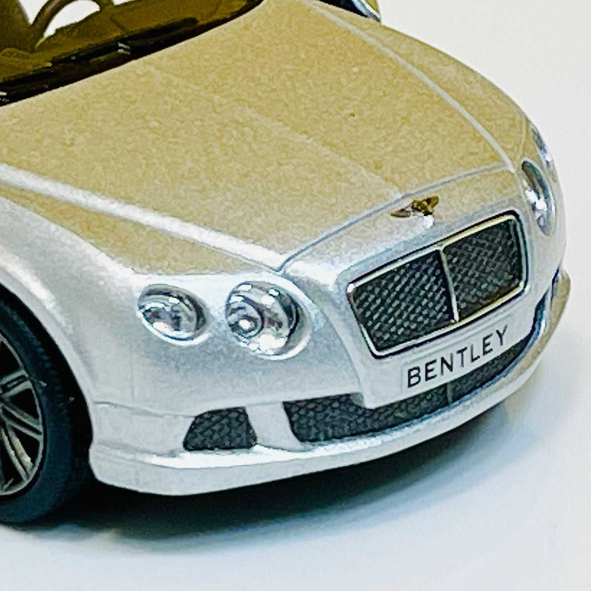 Kinsmart 2012 Bentley Continental GT Speed