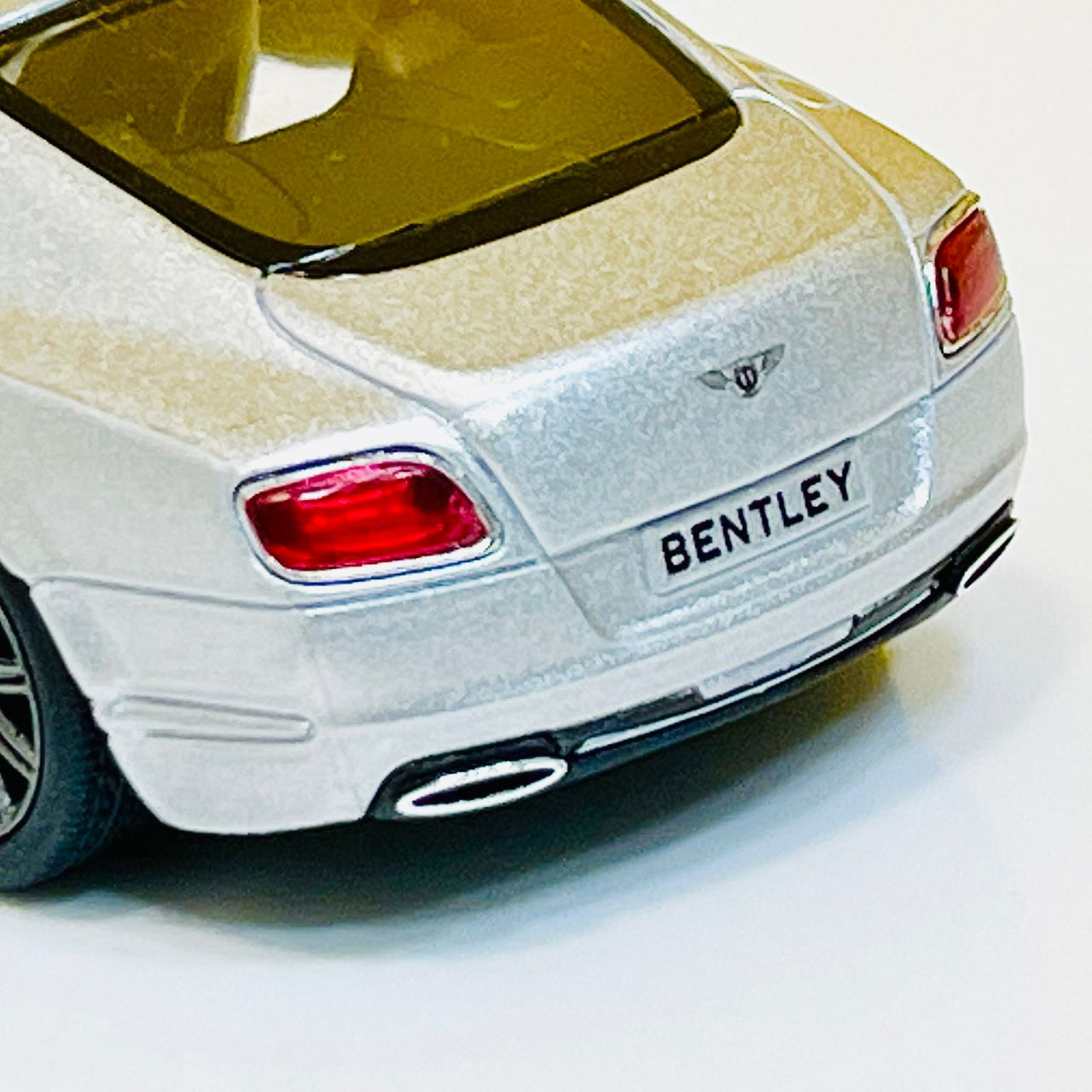 Kinsmart 2012 Bentley Continental GT Speed