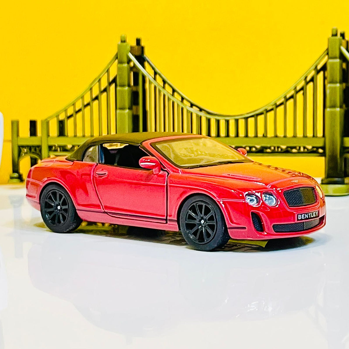 Kinsmart 2010 Bentley Continental Convertible